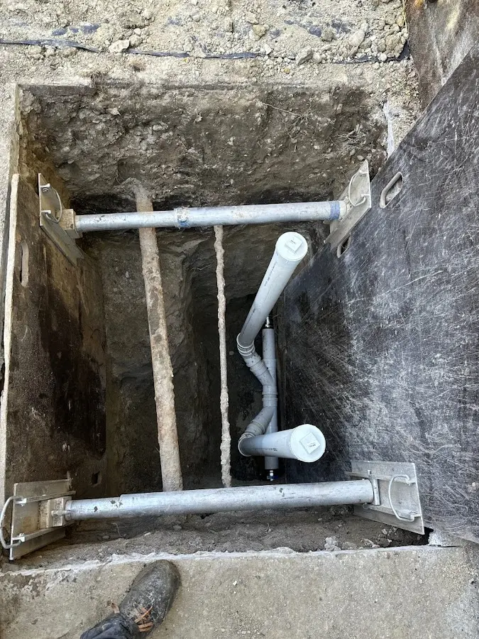 Experienced plumber completing Drain Cleaning work in Citrus Heights